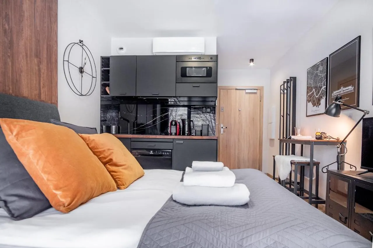 קרקוב Iron Apartments