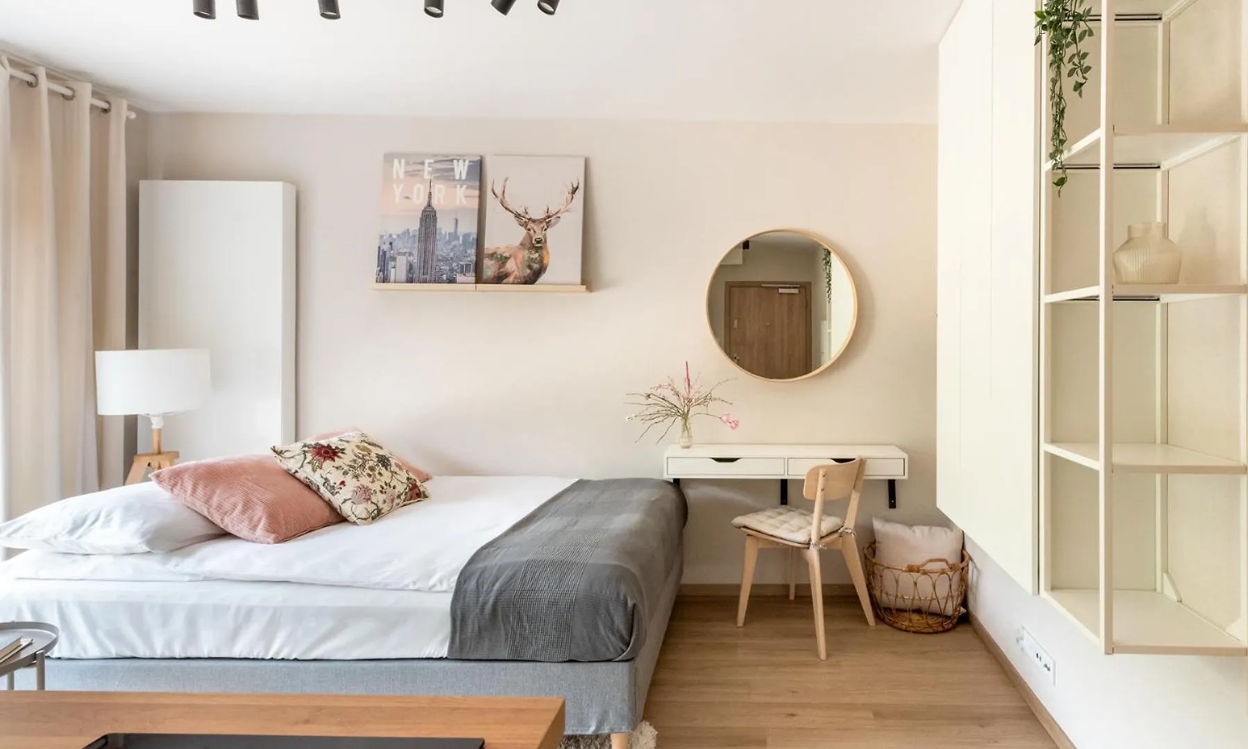 קרקוב Iron Apartments