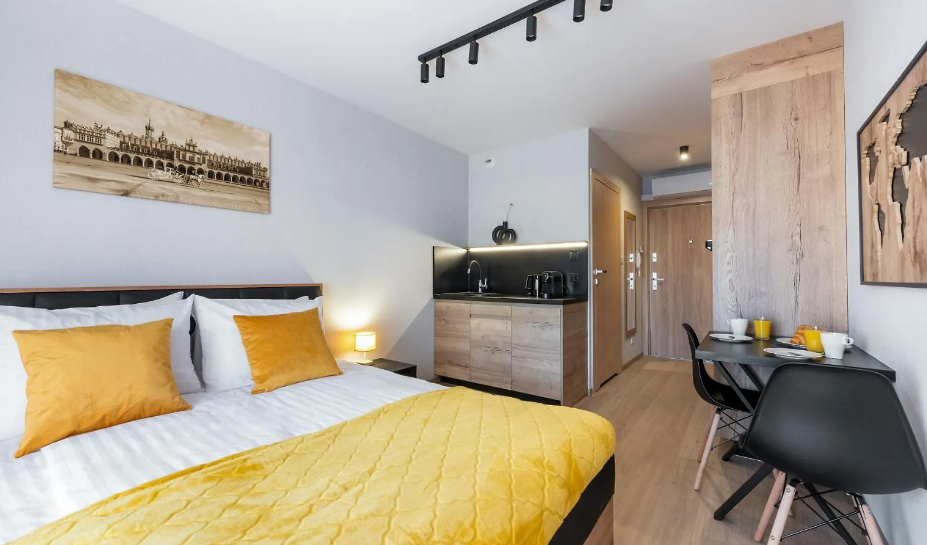 קרקוב Iron Apartments