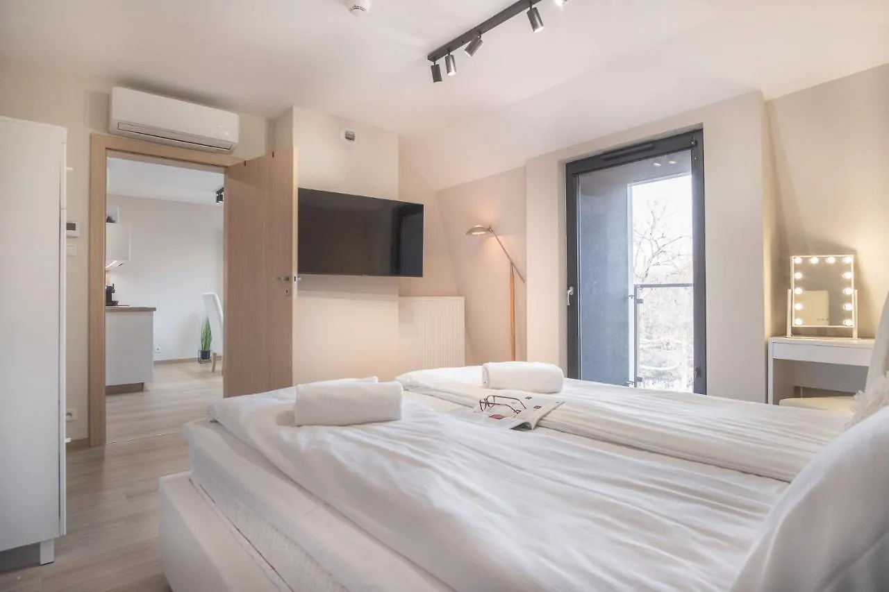 Iron Apartments 克拉科夫